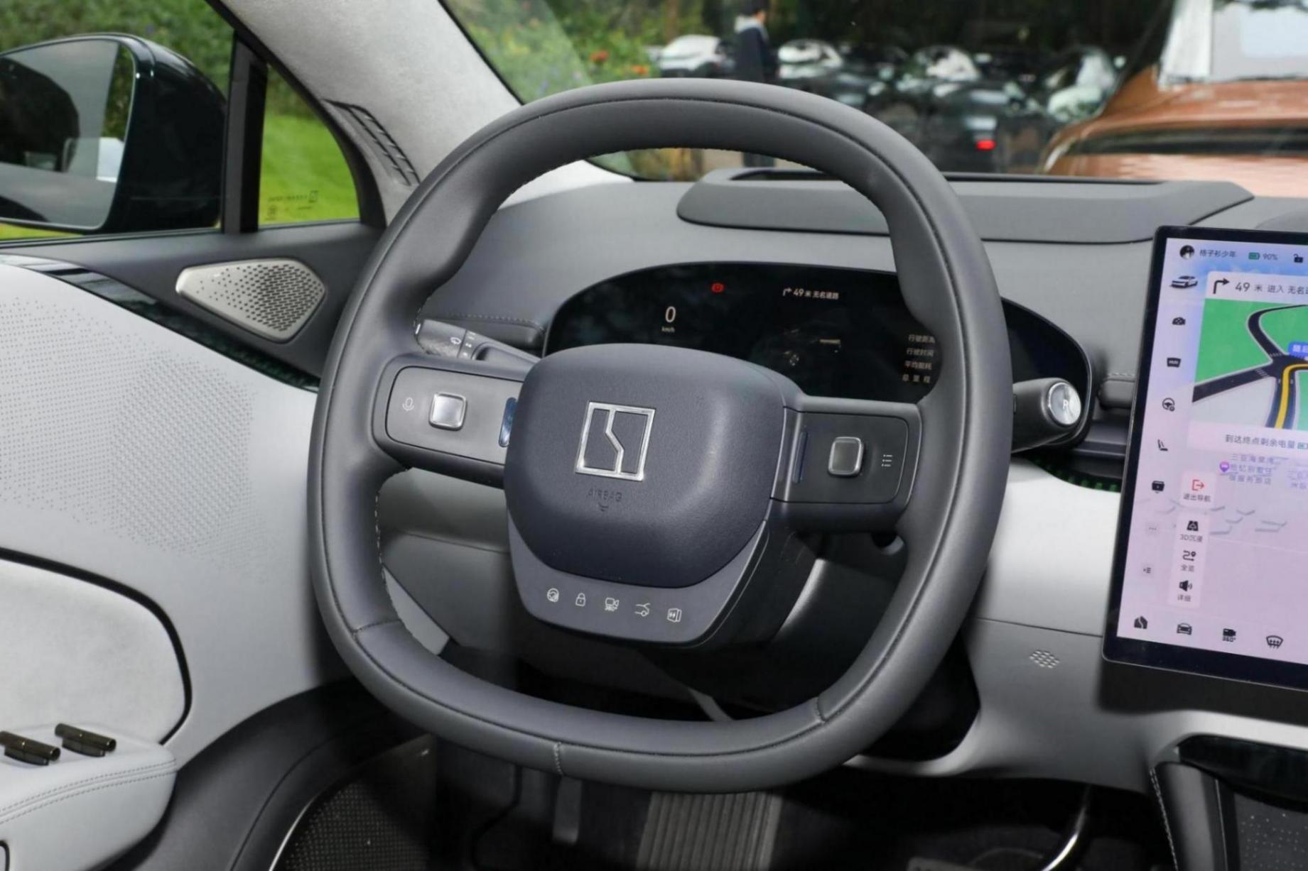 直面小米SU7!極氪007新車型售20.99萬,續(xù)航688km,800V高壓架構