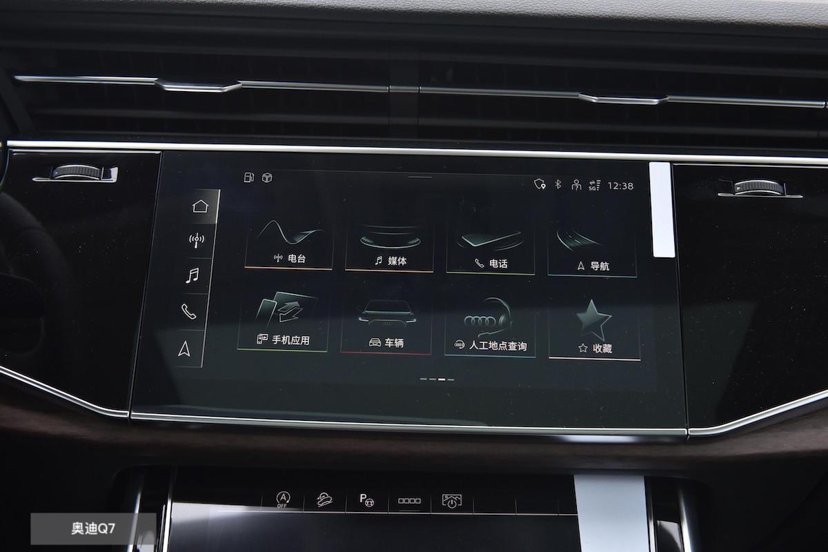 預算60萬買豪華SUV,林肯飛行家對比奧迪Q7,究竟誰更勝一籌?