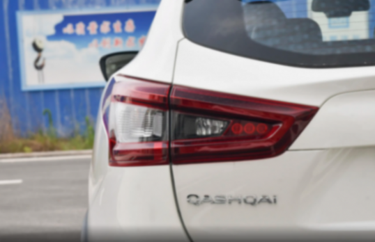 售價(jià)9.88萬元,搭載2.0L+CVT動(dòng)力總成,日產(chǎn)逍客舒適版值得選嗎?
