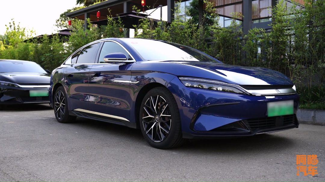 為何純電車都是低趴設計,很少有方盒子越野車?告訴你原因