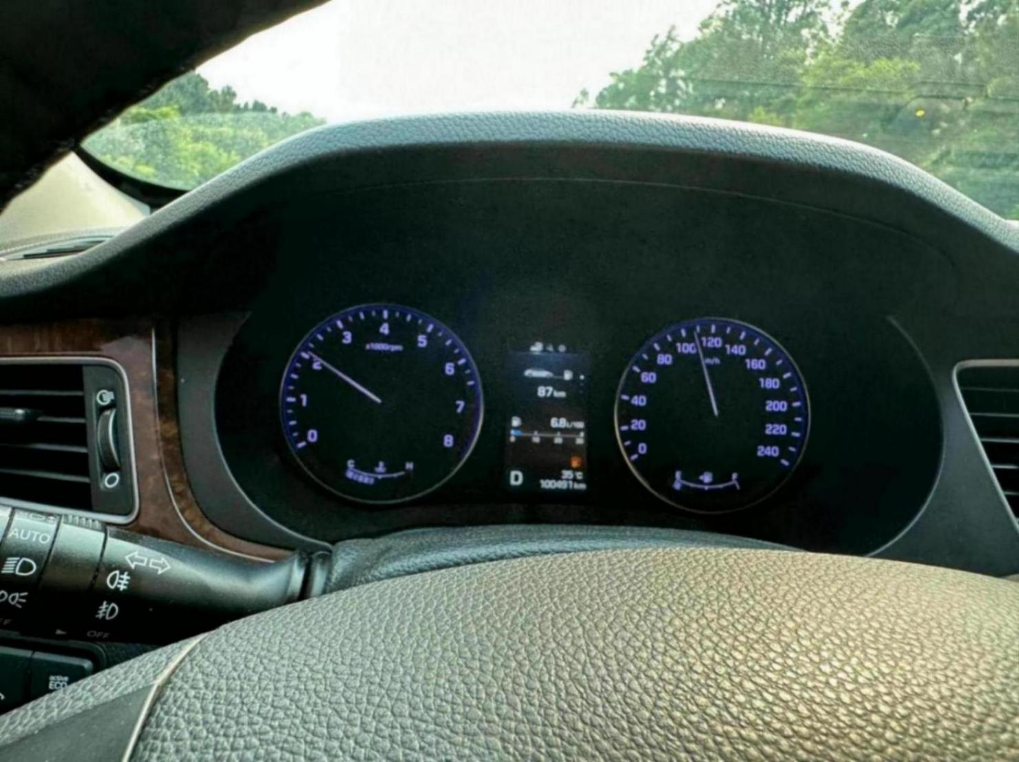開車5年后,才知道間斷性踩油門更省油,都是吃虧換來的經驗