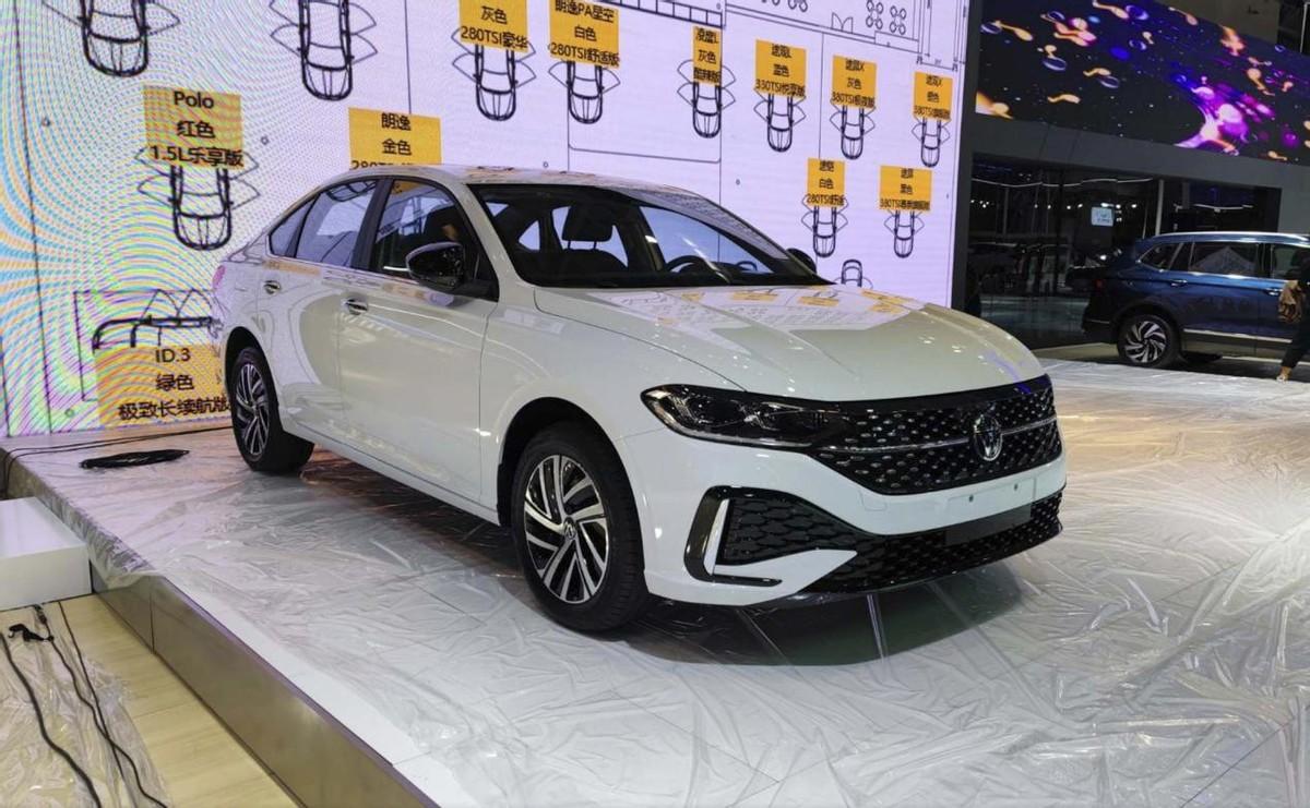 上汽大眾朗逸出眾版7.999萬起,哪款性價比最高?
