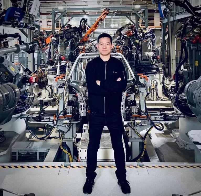 汽車新冷戰的鐵幕已緩緩落下,賈躍亭的橋梁戰略就是刺透陰云的光