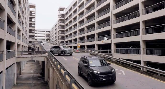 打20萬元市場?方程豹豹3內(nèi)飾諜照曝光!