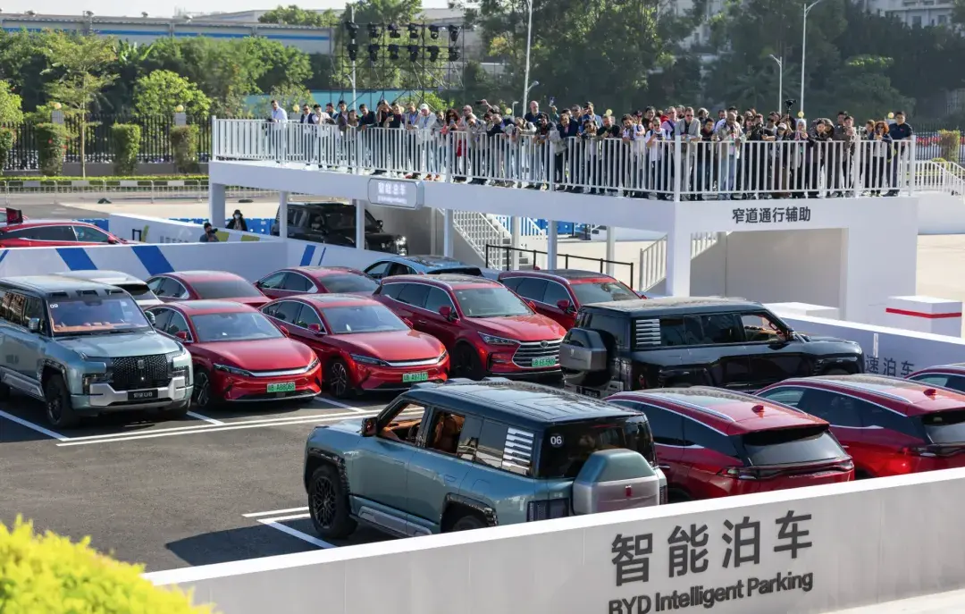 比亞迪智駕野心:不是高階智駕逐漸下放,而是真正智駕平權