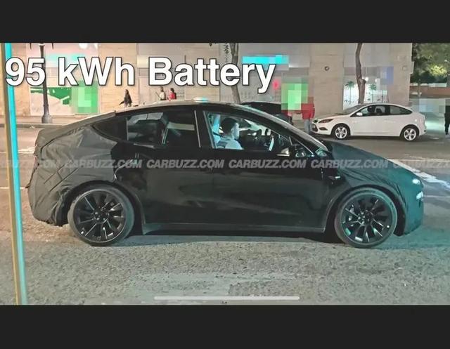 這是特斯拉Model Y 2025款？或年后上市，價(jià)格預(yù)測(cè)引發(fā)廣泛關(guān)注！-有駕
