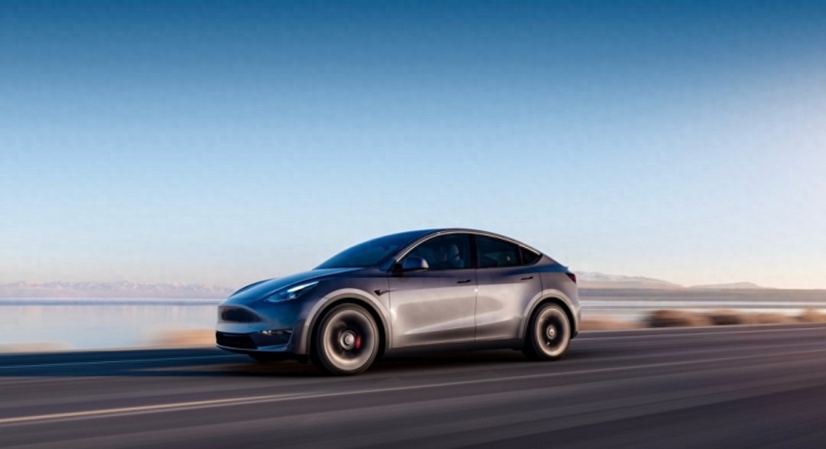 30萬內的豪華純電怎么選?極氪001還是特斯拉Model Y?