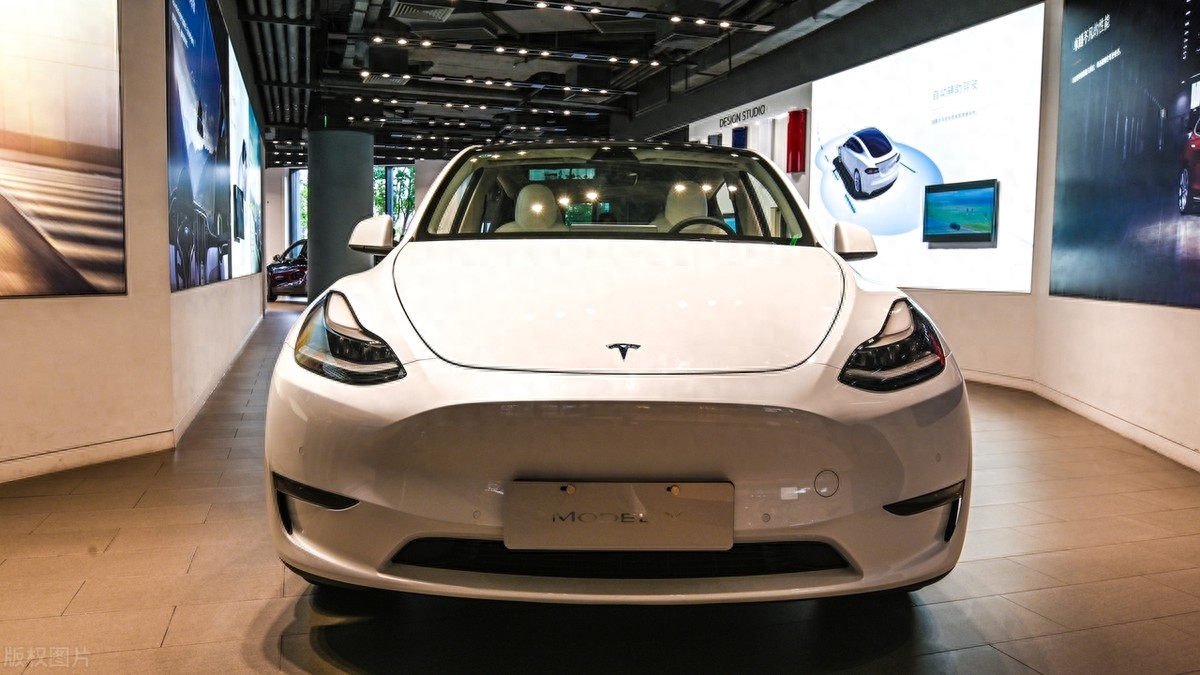 特斯拉Model 3:史上最大力度優(yōu)惠,真香還是勸退?