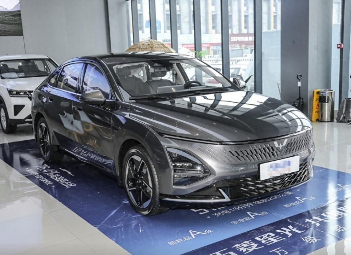 10 萬級插混轎車較量:五菱星光、秦 L 與啟源 A05 如何抉擇?